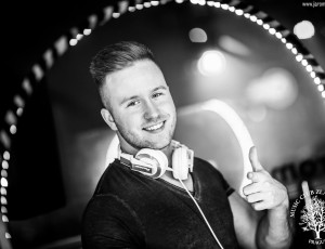 Check new photos and GIGLIST for April